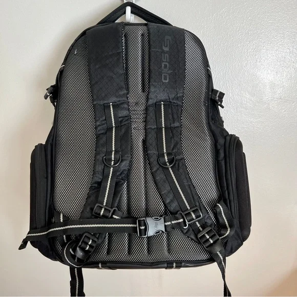 Rival 17.3 Inch Laptop Backpack with Hardshell Side Pockets, Black - Picture 14 of 17